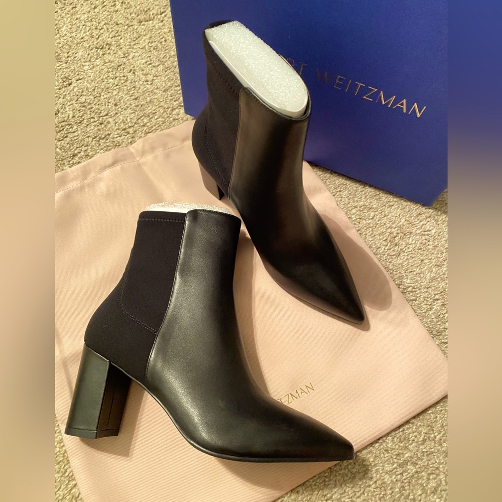 Stuart Weitzman bootie size 6